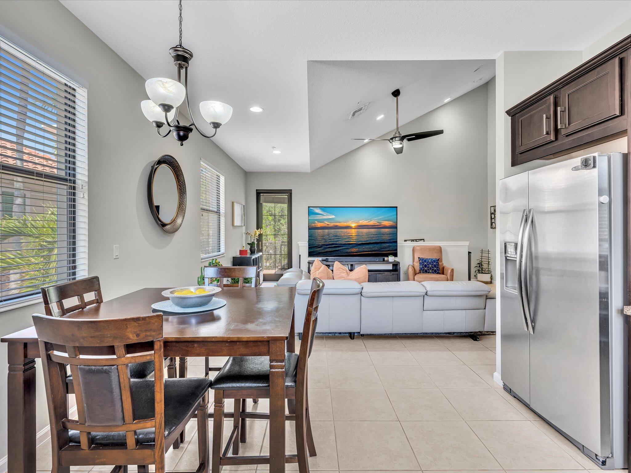 ARTESIA / SAWGRASS LAKES - Residential