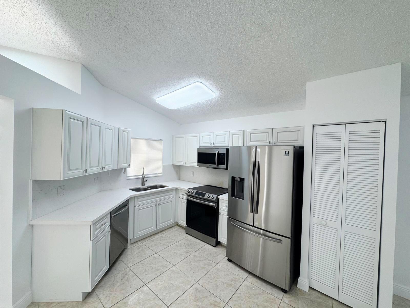17904 SW 1st Street