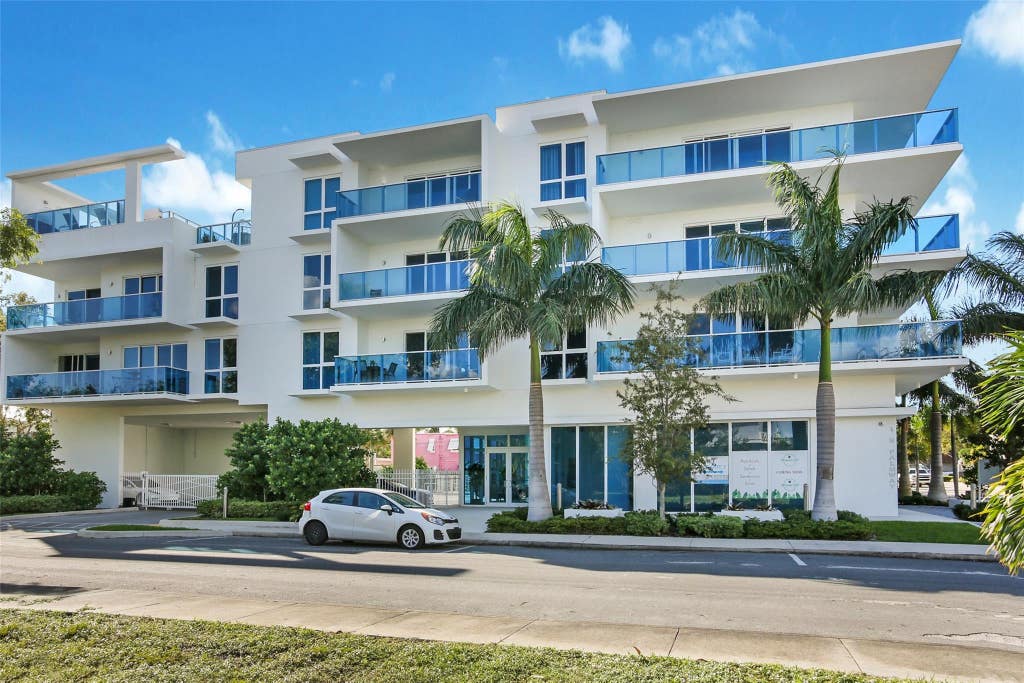 Photo of 1 S Palmway #Unit 404, Lake Worth Beach, FL 33460 (MLS # B26038408)