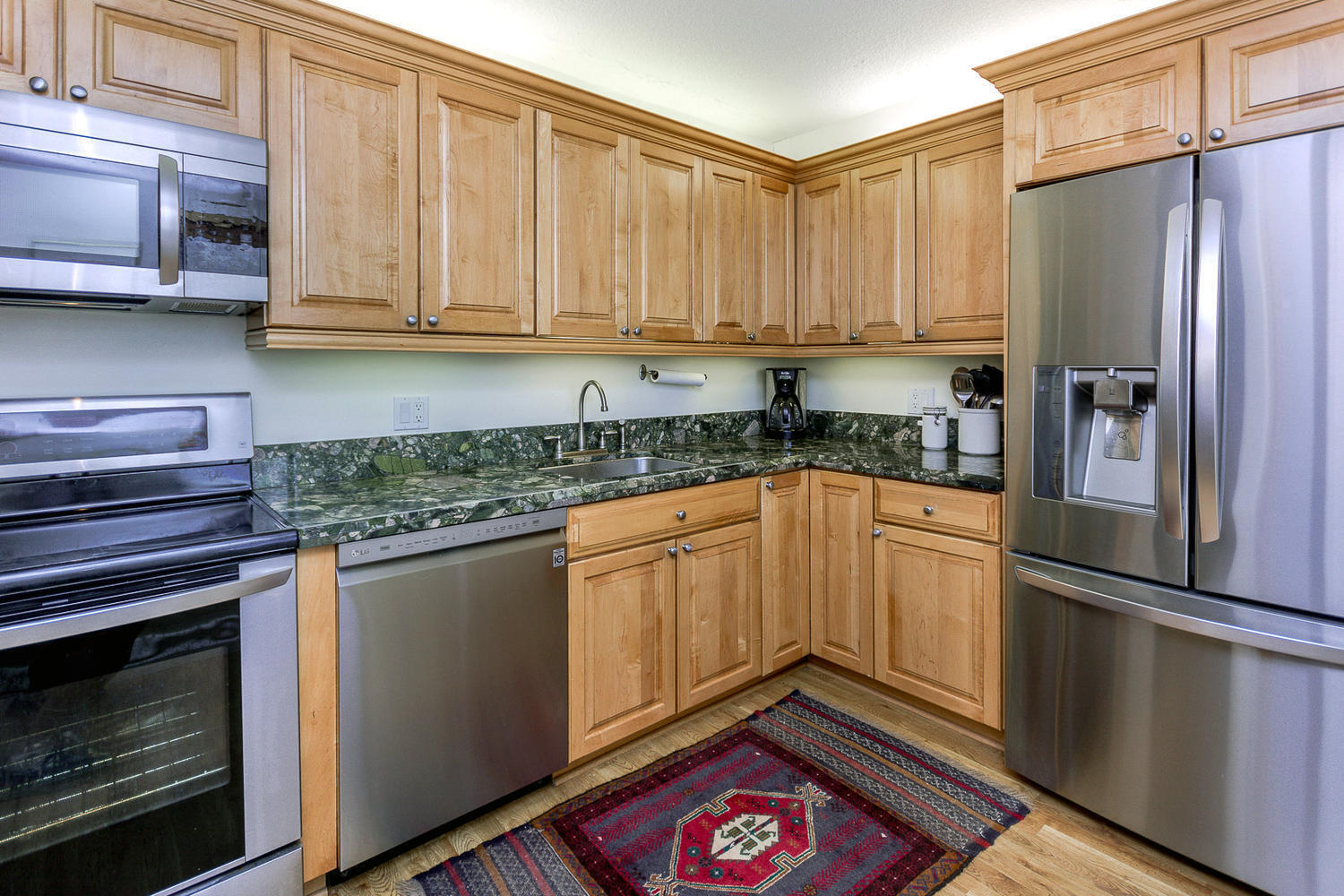 OCEAN TRAIL CONDO IV - Residential Lease