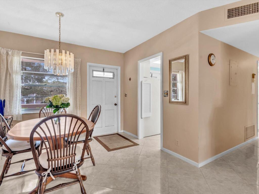 300 NE 20th Street 605