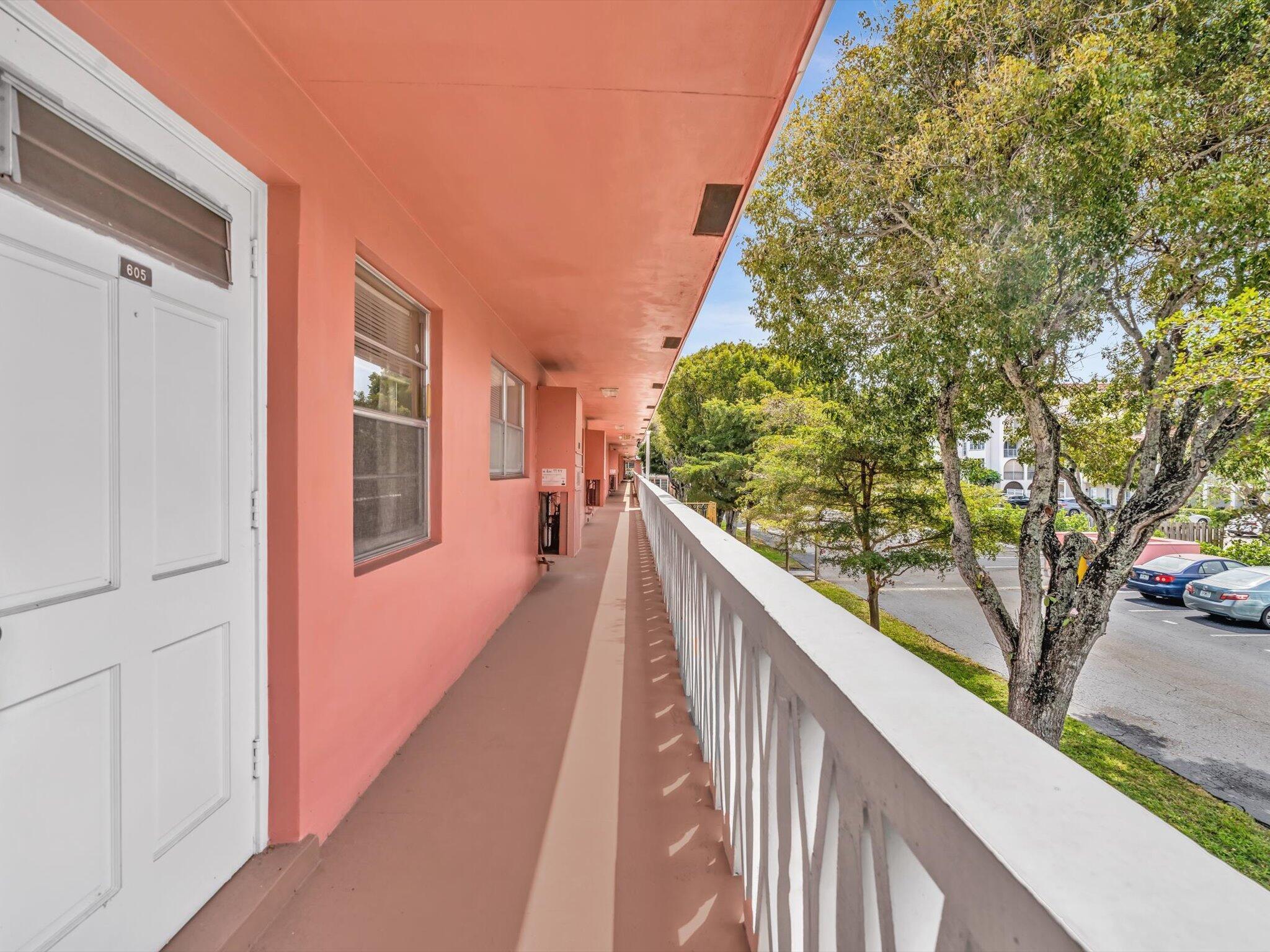 300 NE 20th Street 605