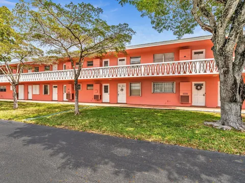 300 NE 20th Street Unit 605, Boca Raton, FL MLS: R11074974