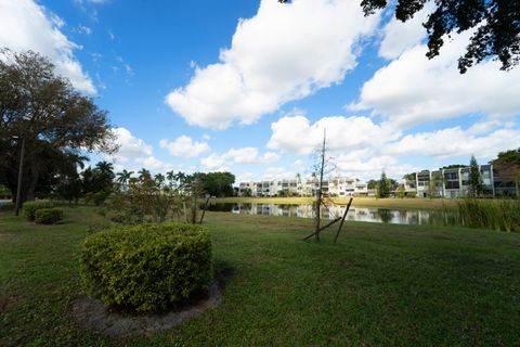 A home in Lake Worth