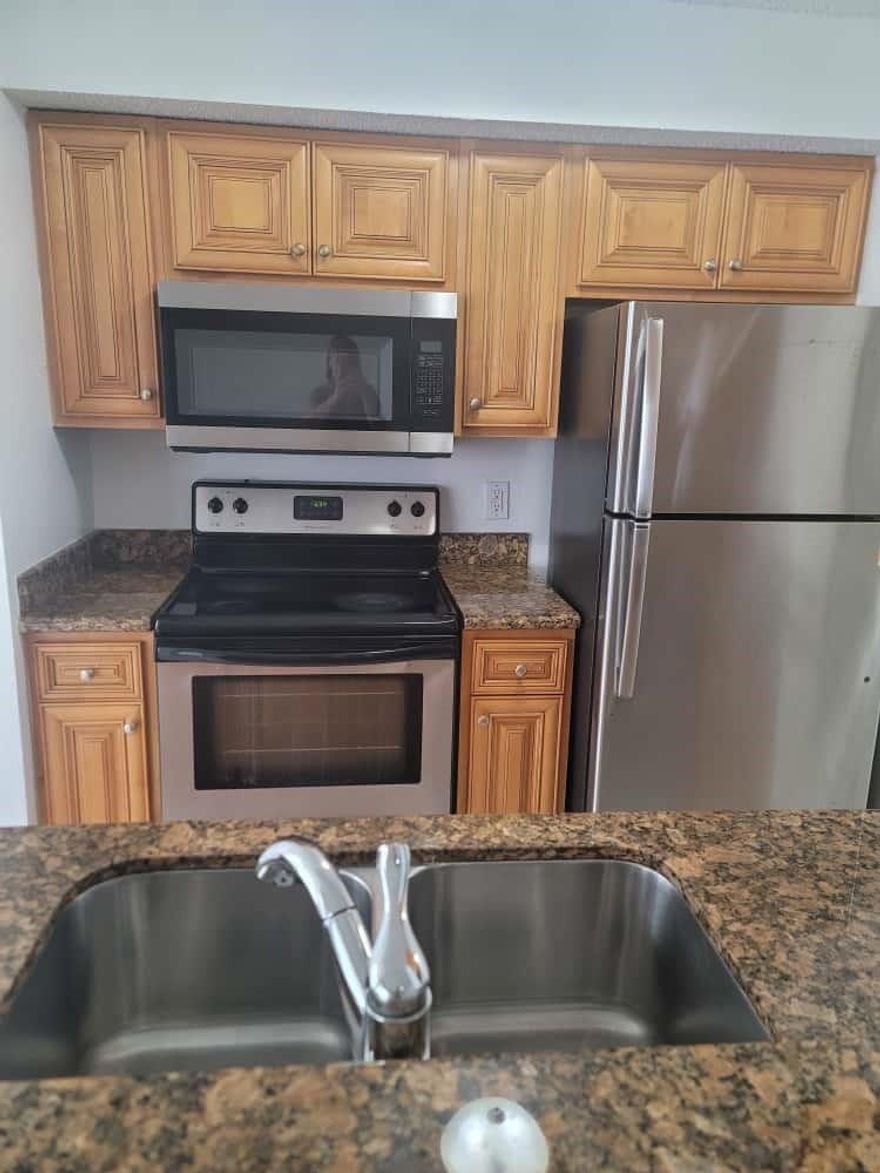 Two Bedrooms, one full bathroom apartment at Sun Vista Gardens. Just painted !! Upgraded Kitchen. Full washer and dryer in the unit. Screened Balcony. Lot of natural light: corner unit Unit located on third and there is no elevator. 
VERY EASY TO SHOW !  As per Association, No application is needed. No minimum credit score is required. 
Income should be at least two and a half times rent price. first, last and security deposit is requested