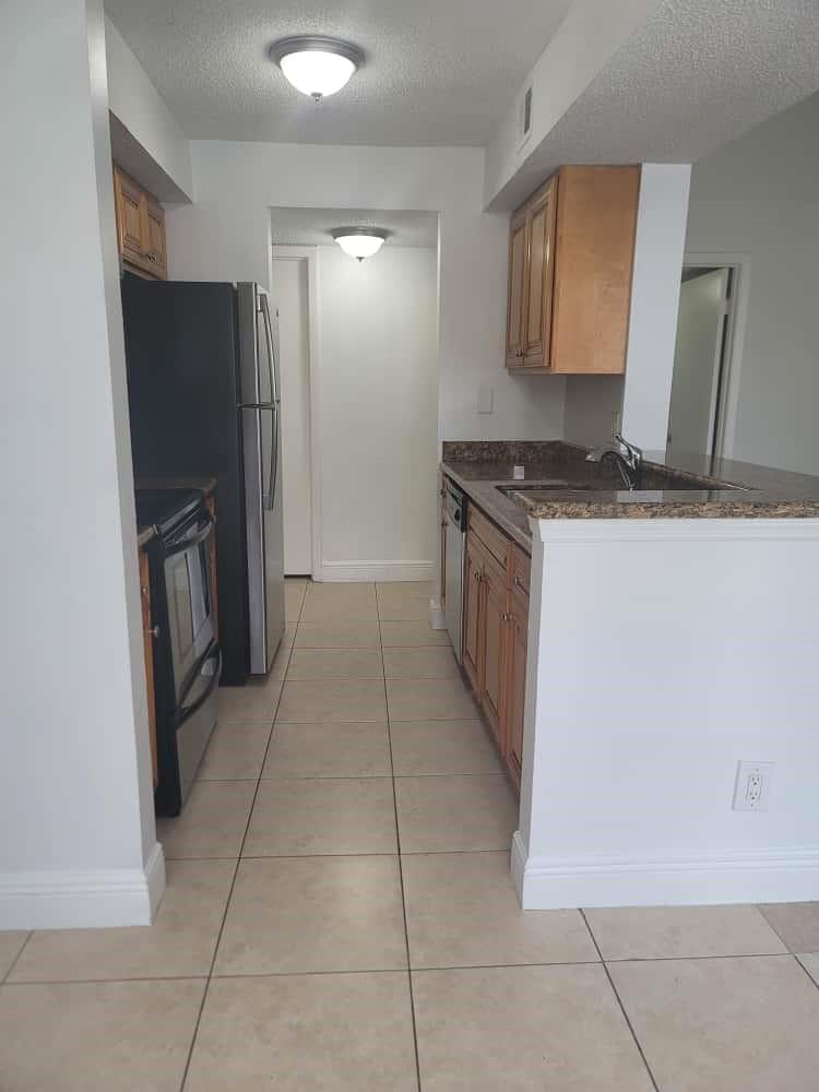 Sun Vista Gardens Condo - Residential Lease