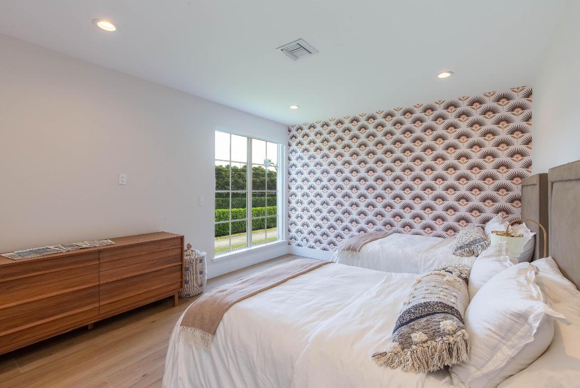 SADDLE TRAIL PARK OF WELLINGTON - Residential Lease