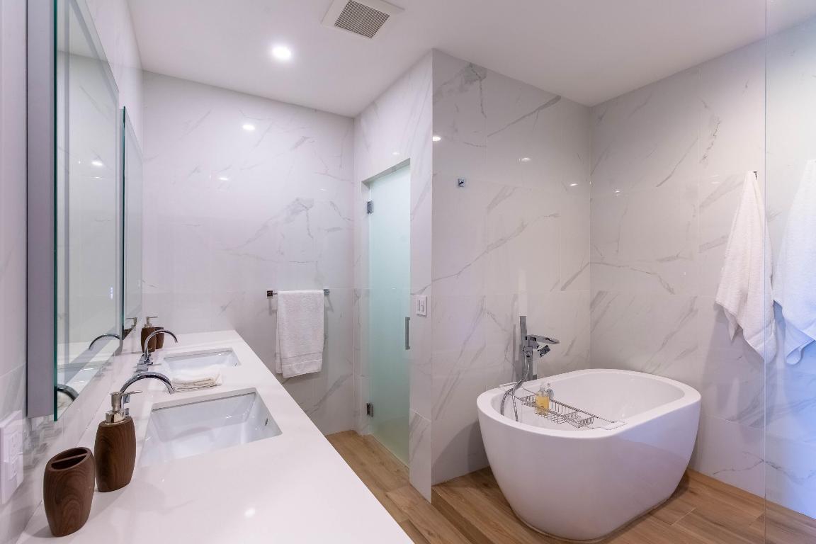 SADDLE TRAIL PARK OF WELLINGTON - Residential Lease