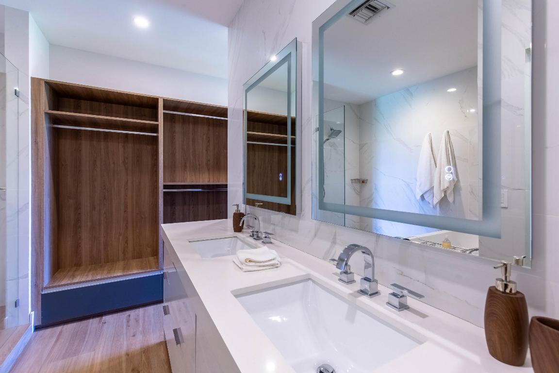 SADDLE TRAIL PARK OF WELLINGTON - Residential Lease