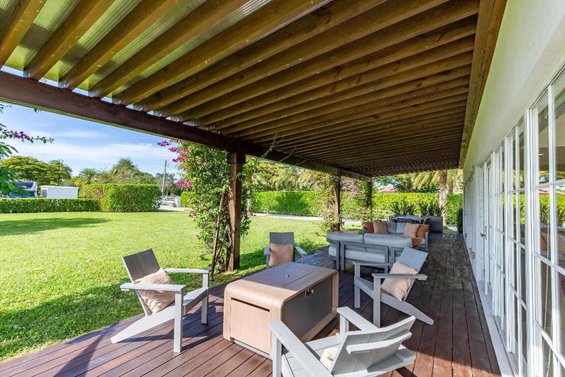 SADDLE TRAIL PARK OF WELLINGTON - Residential Lease