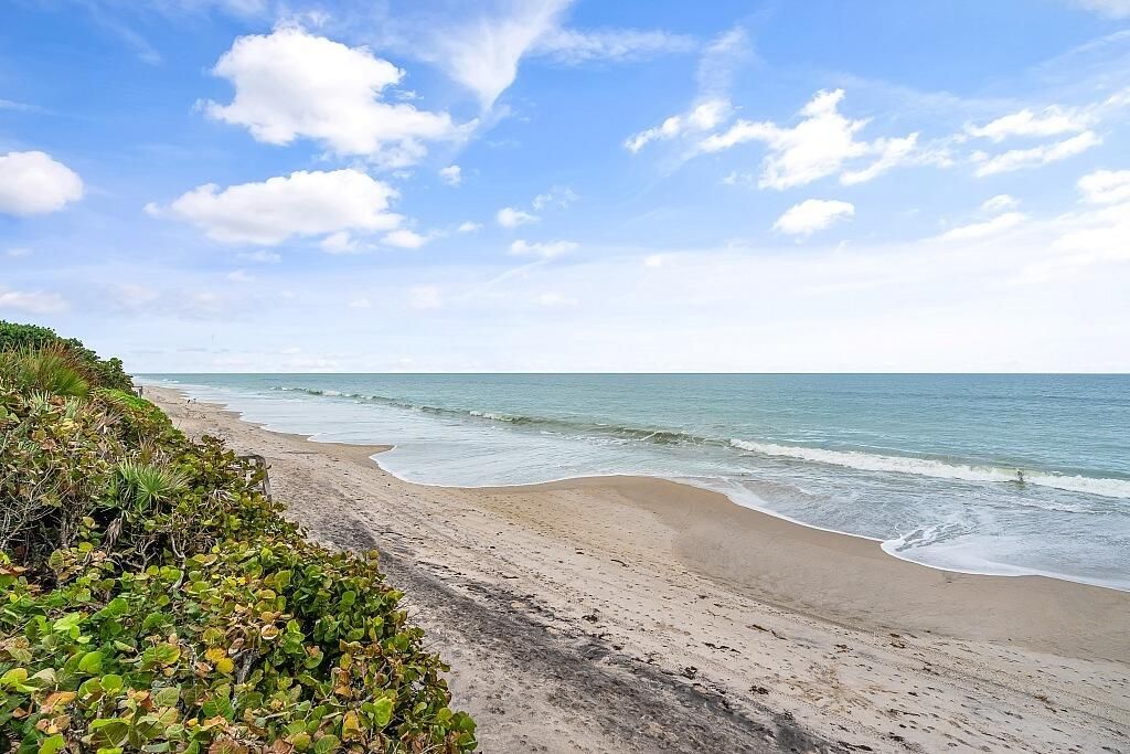 Photo of 290 Bermuda Bay Lane, Vero Beach, FL 32963 (MLS # R11169464)