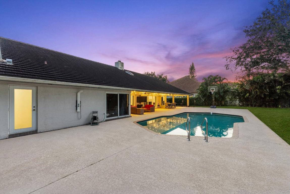 WOODFIELD HUNT CLUB II - Residential