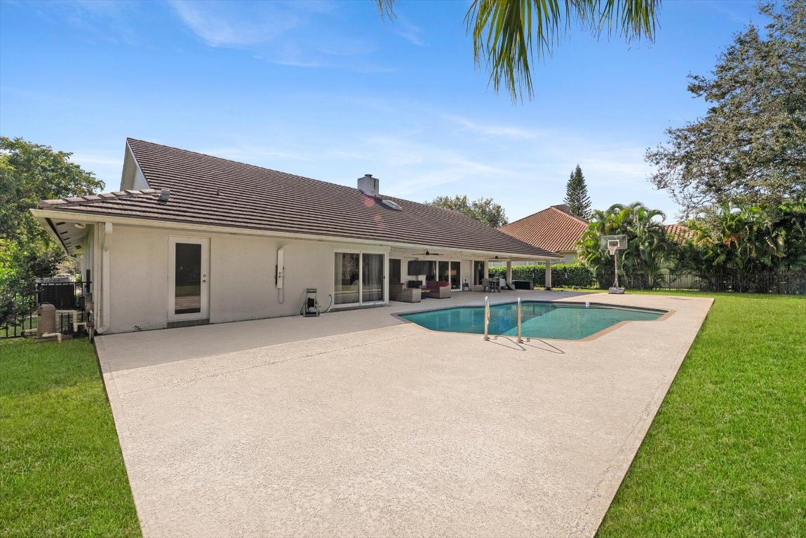 WOODFIELD HUNT CLUB II - Residential