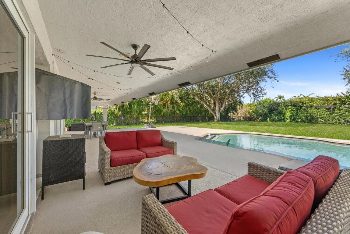 WOODFIELD HUNT CLUB II - Residential