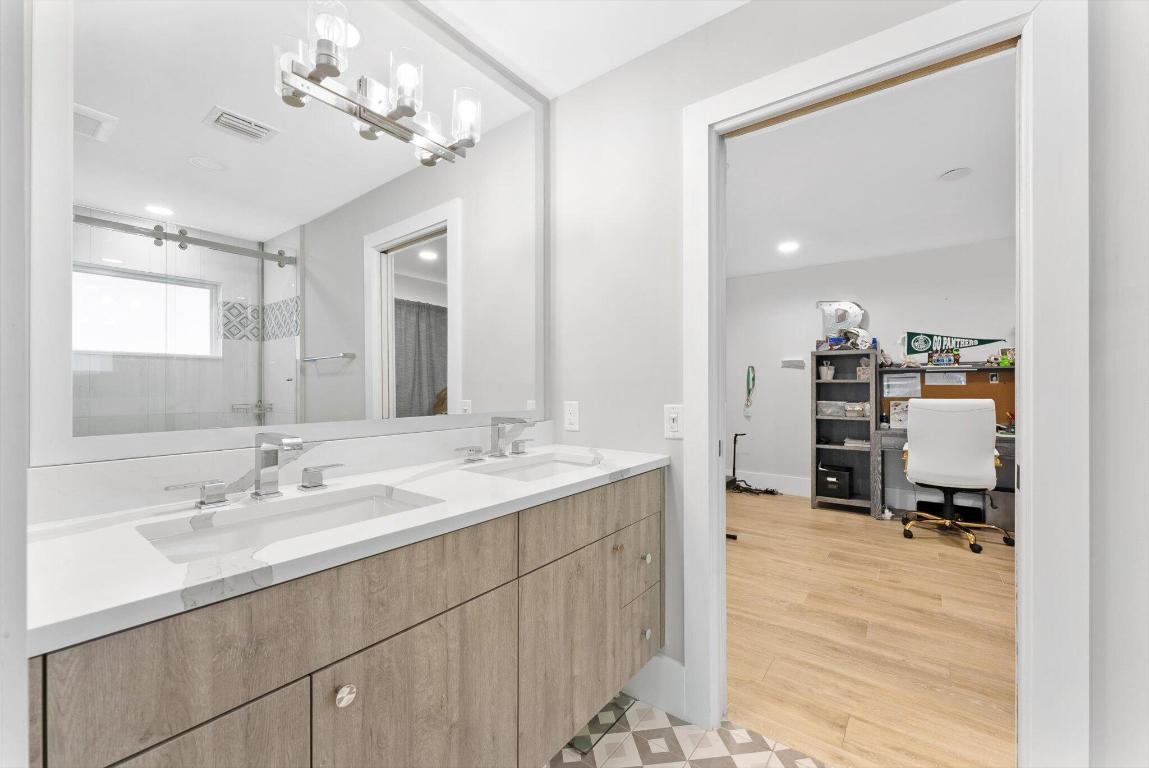 WOODFIELD HUNT CLUB II - Residential