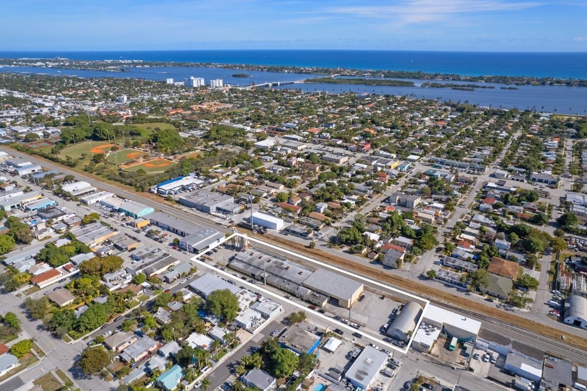 SOUTHBORO PARK - Commercial Sale