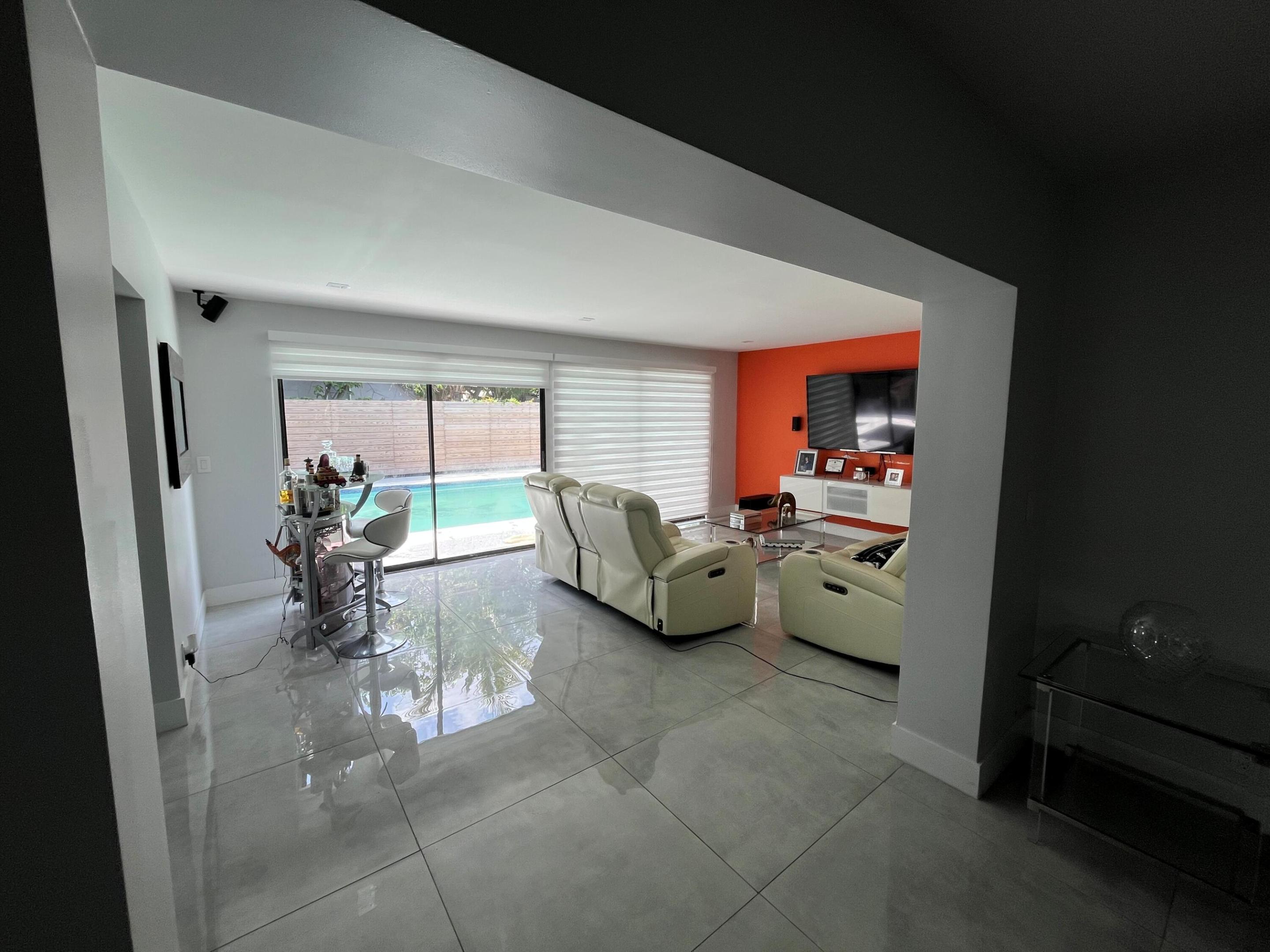 6800 SW 7th Place