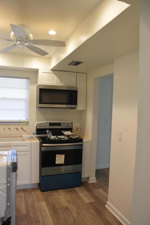 LITTLE CLUB CONDO - Residential Lease