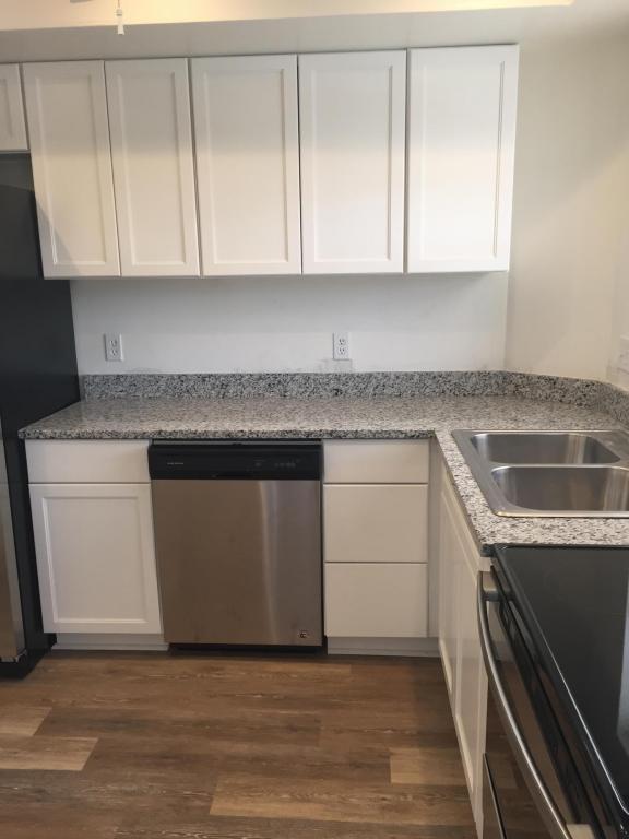 LITTLE CLUB CONDO - Residential Lease