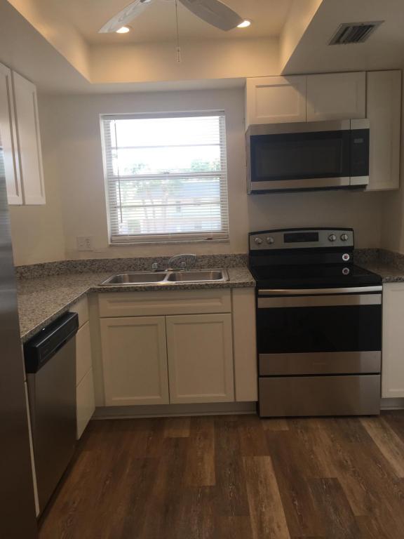 LITTLE CLUB CONDO - Residential Lease