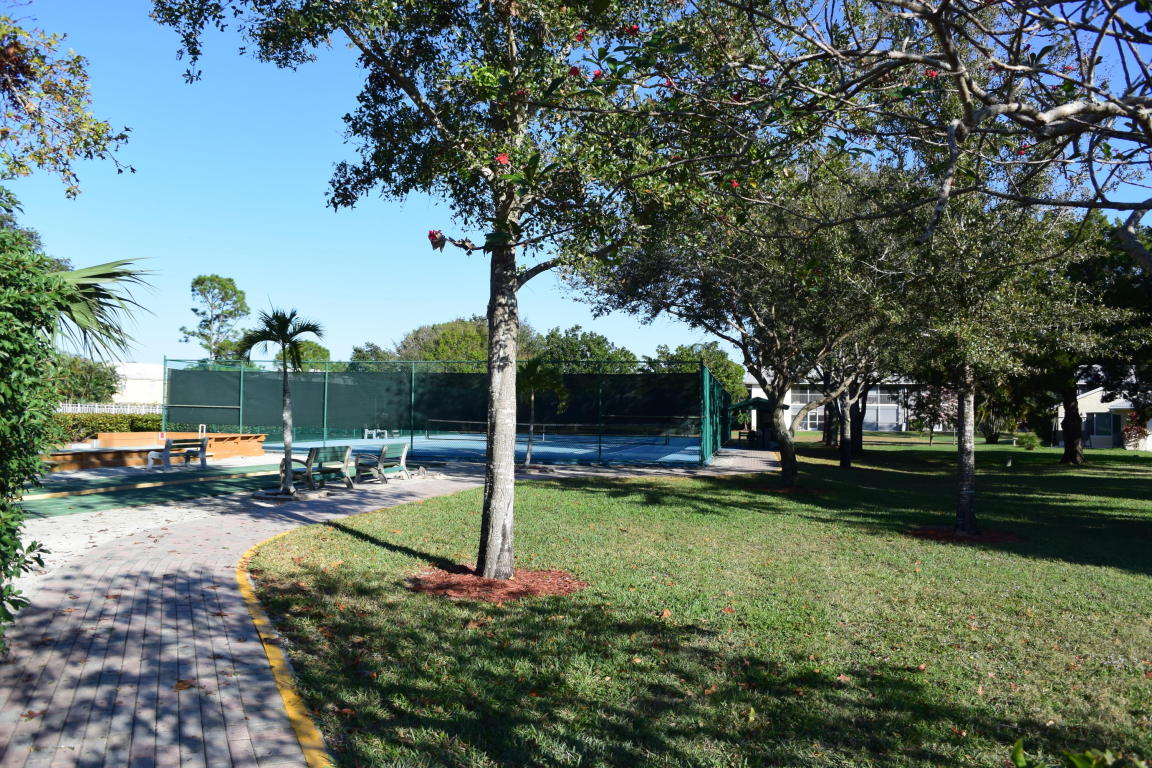 LITTLE CLUB CONDO - Residential Lease