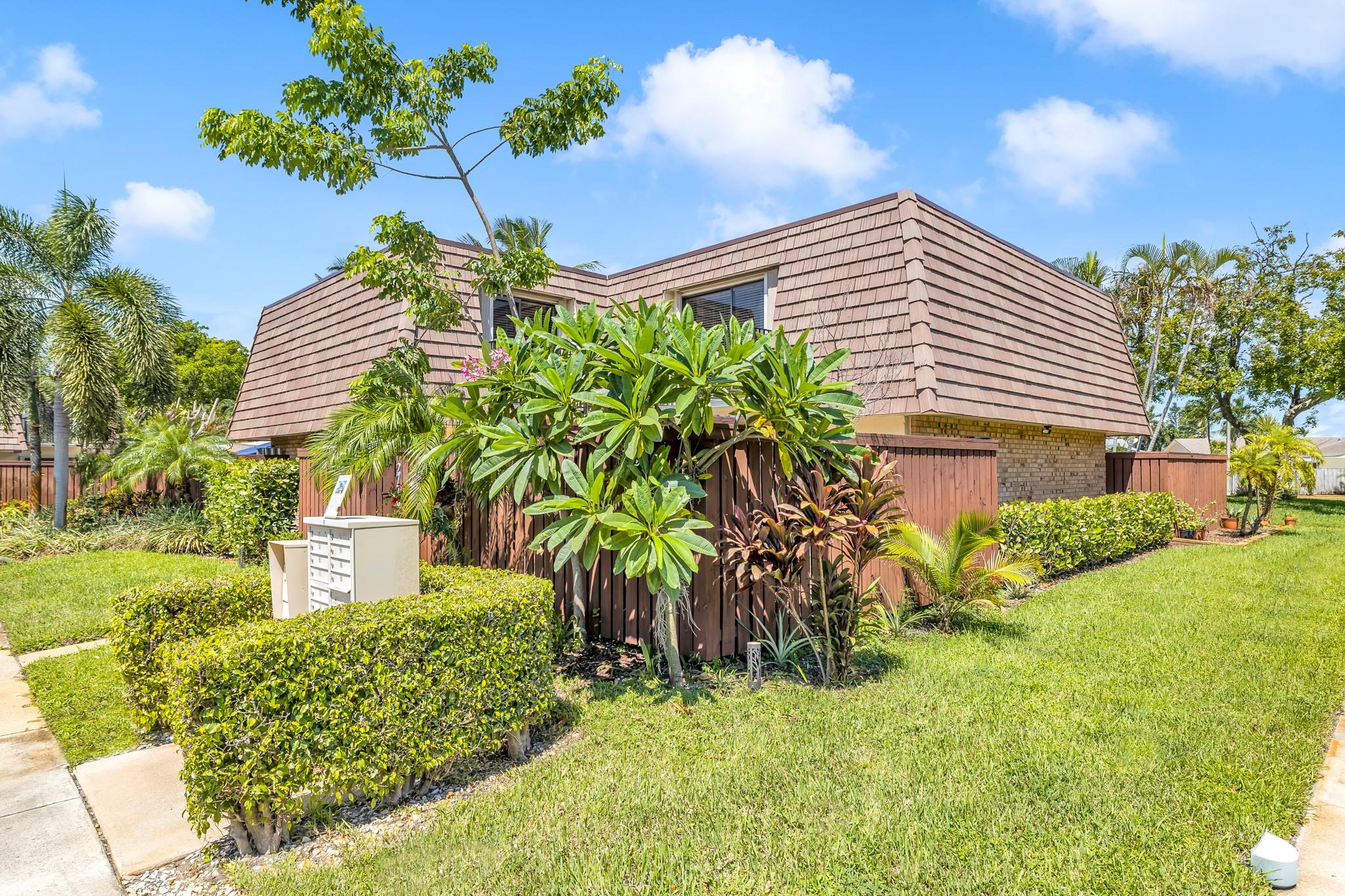 COURTYARDS OF WATERFORD - Residential Lease