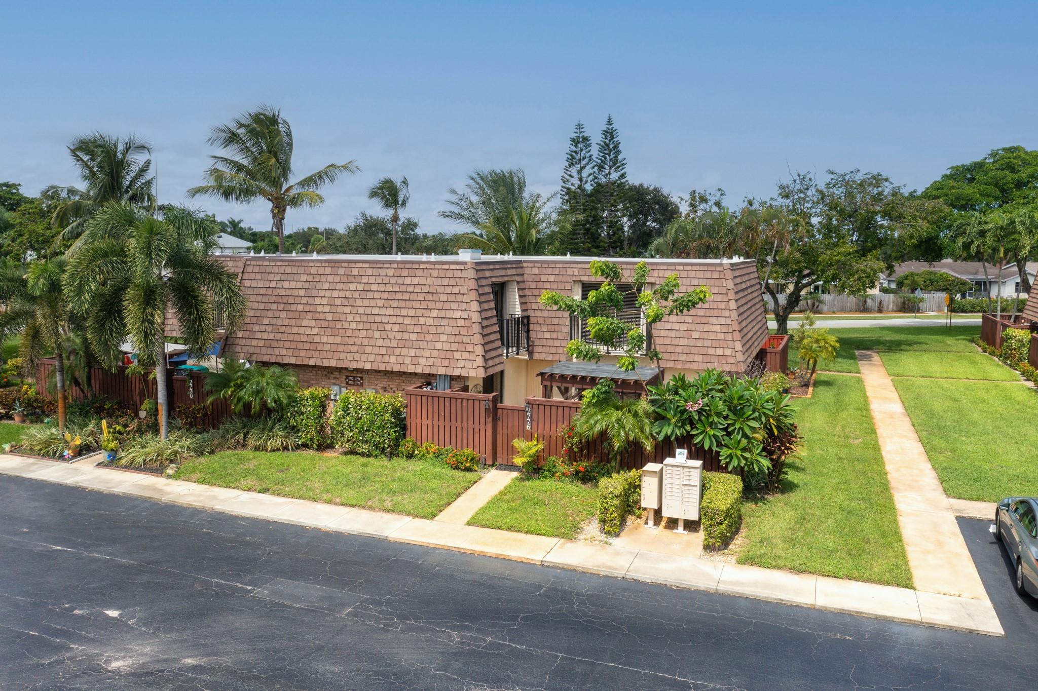 COURTYARDS OF WATERFORD - Residential Lease