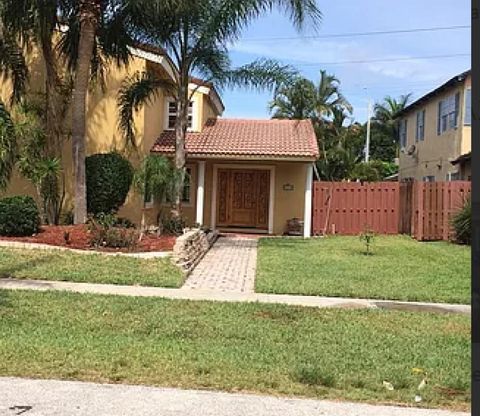 6989 Calle Del Paz W Boca Raton FL 33433