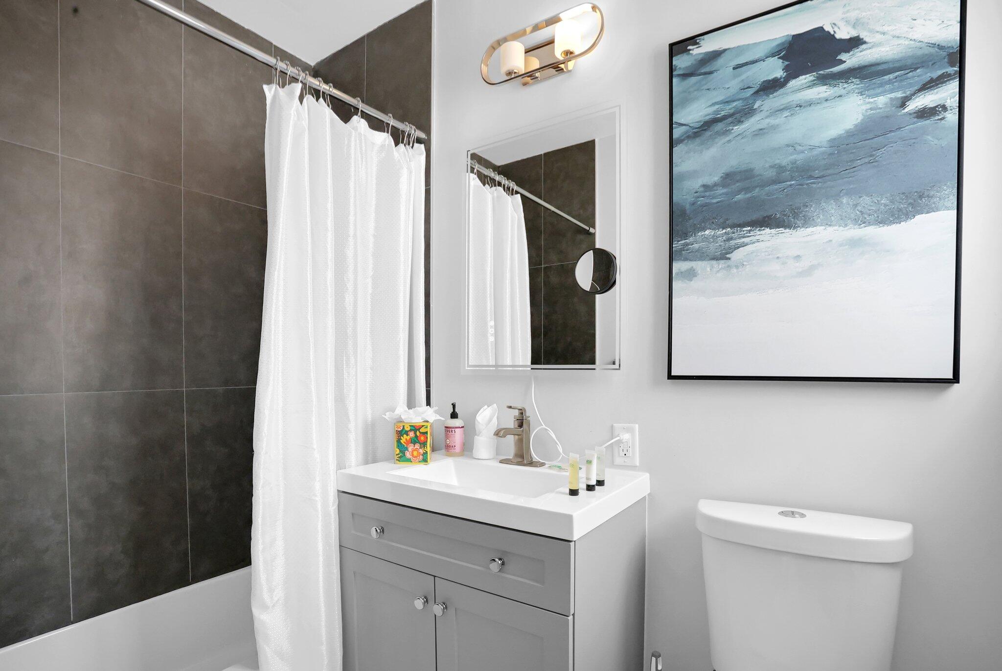 LAUDERDALE BEACH - Residential