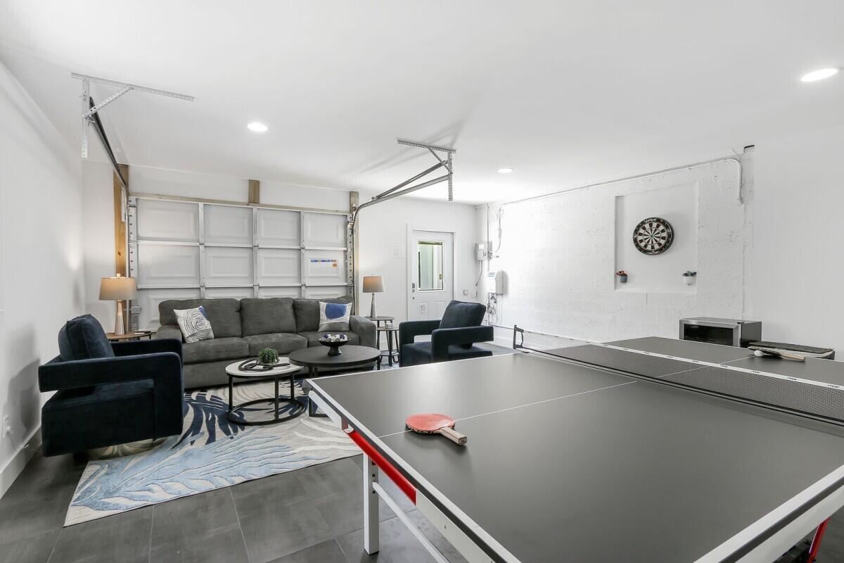 LAUDERDALE BEACH - Residential