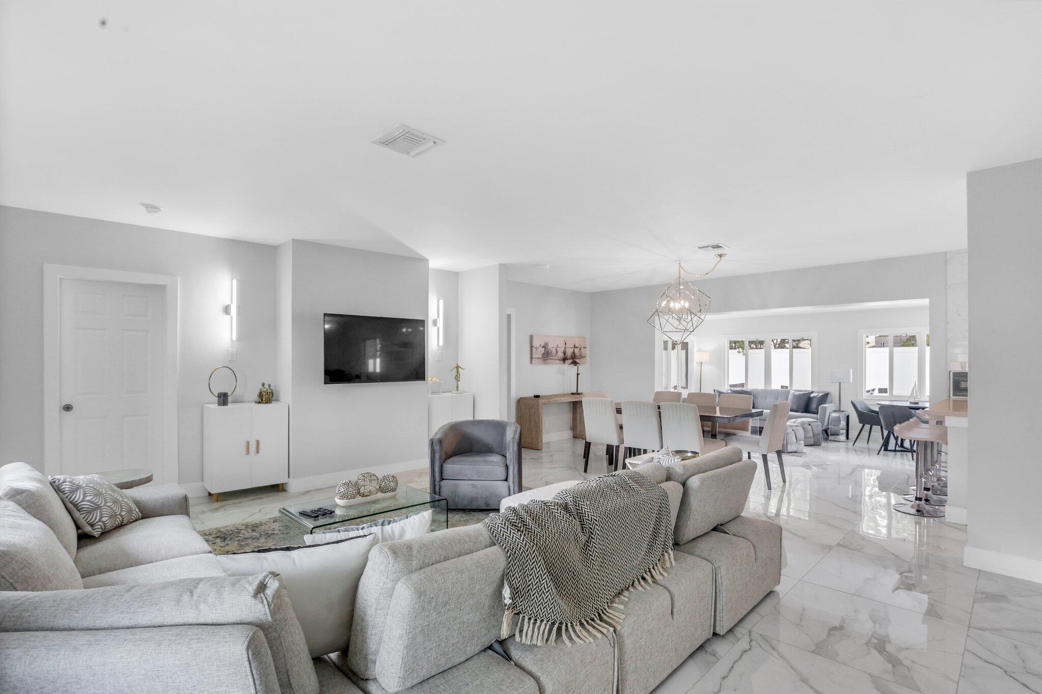 LAUDERDALE BEACH - Residential