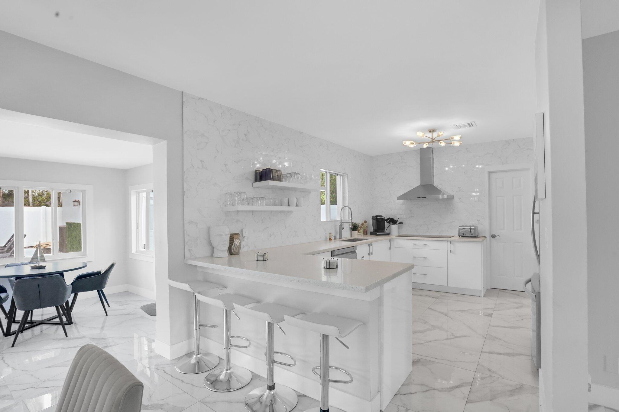 LAUDERDALE BEACH - Residential