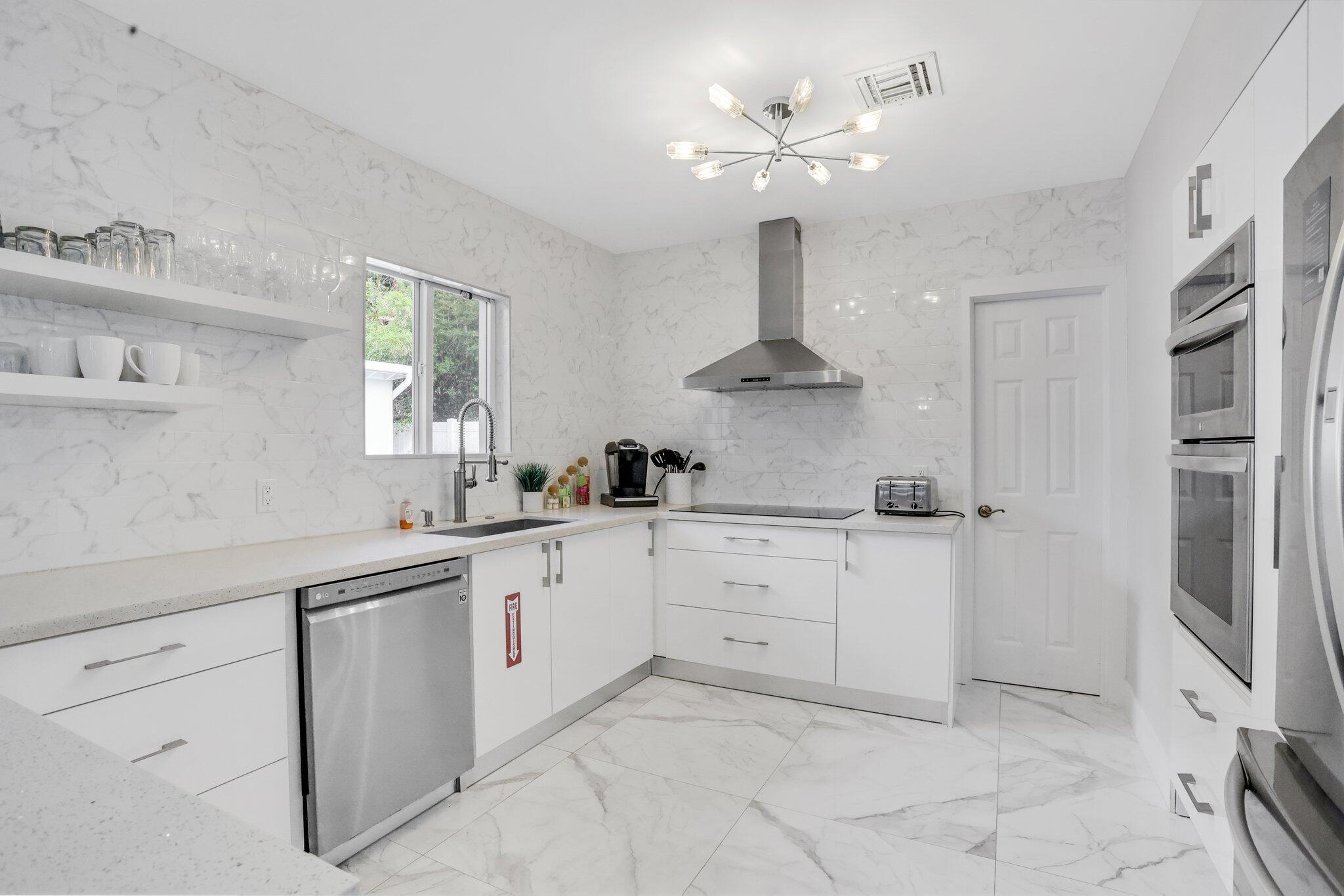 LAUDERDALE BEACH - Residential