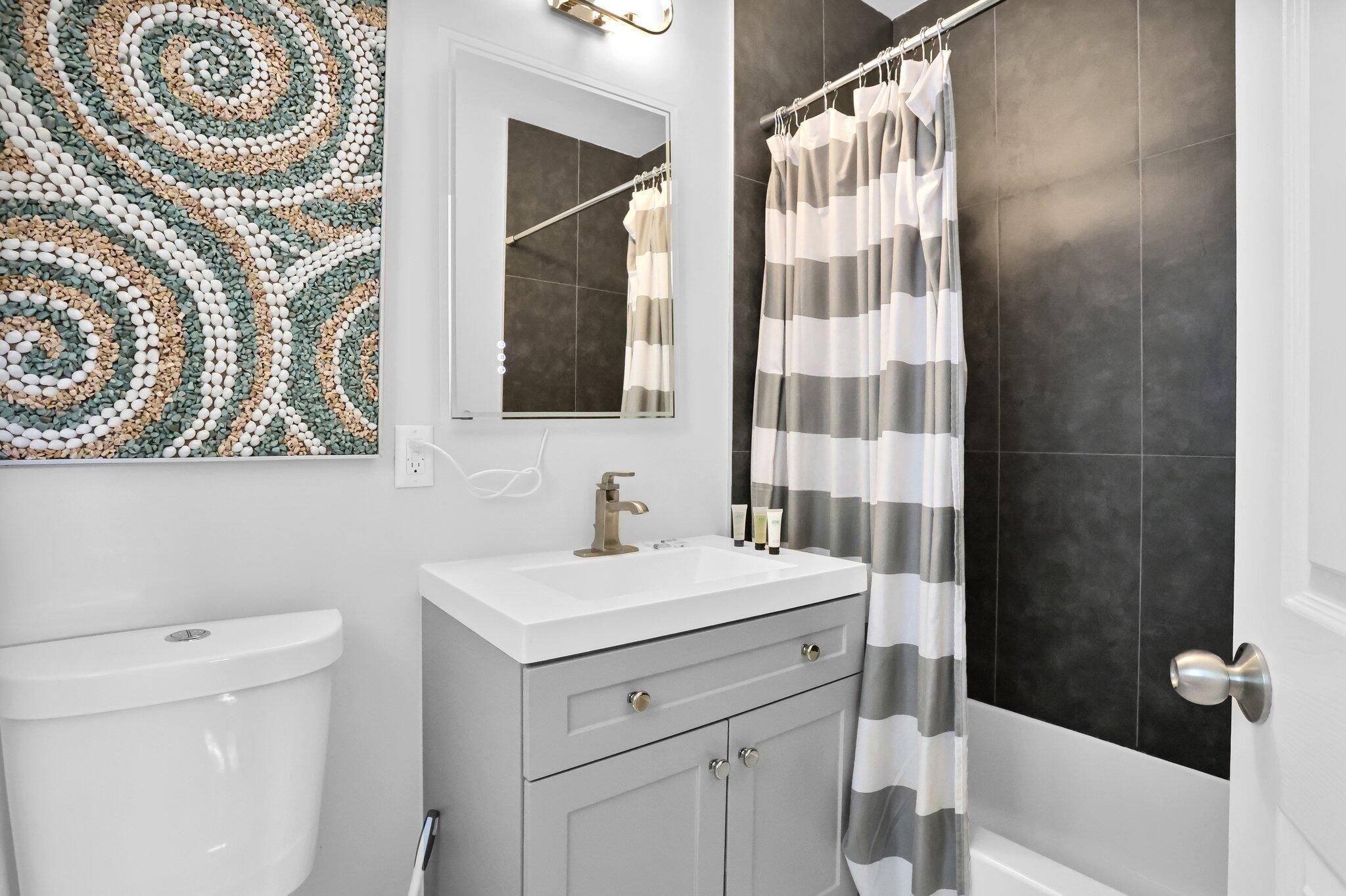 LAUDERDALE BEACH - Residential