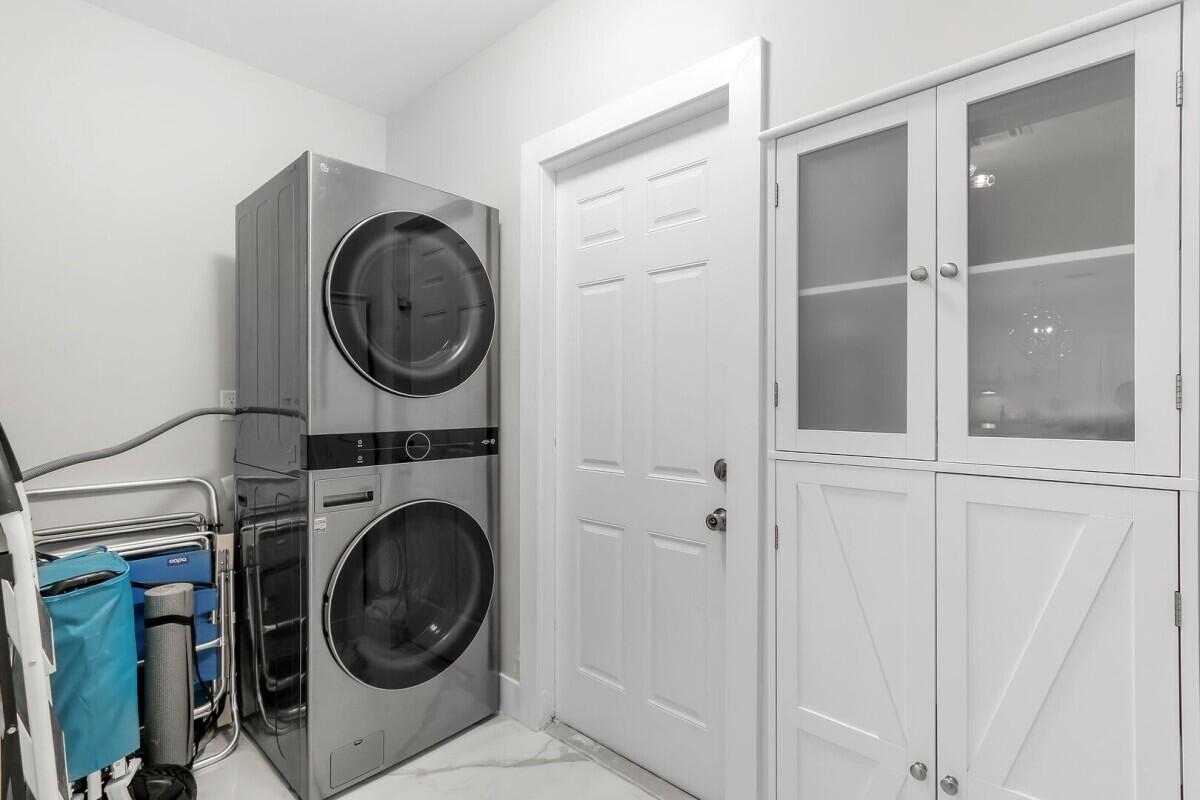 LAUDERDALE BEACH - Residential