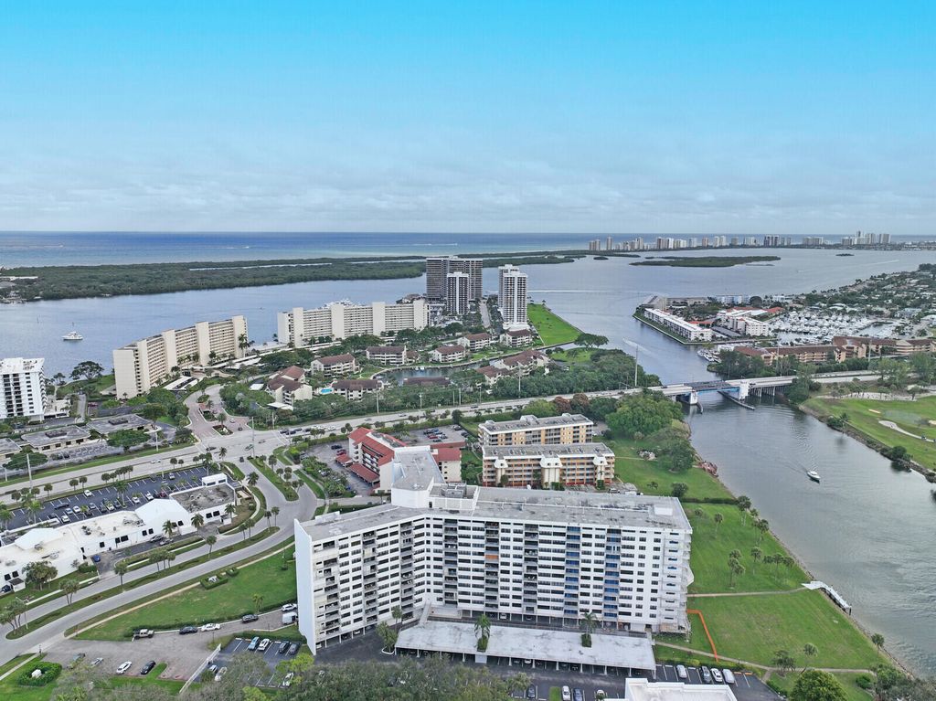 Photo of 336 Golfview Road #1115, North Palm Beach, FL 33408 (MLS # B26030621)