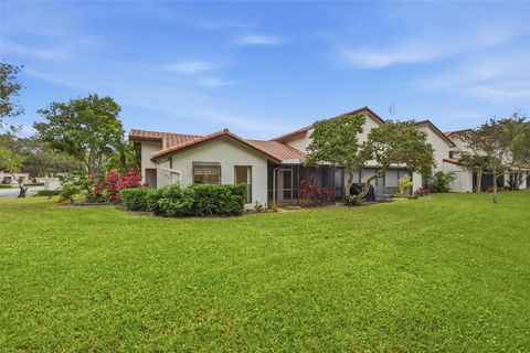 609 Deer Creek Lake Point Lane Deerfield Beach FL 33442