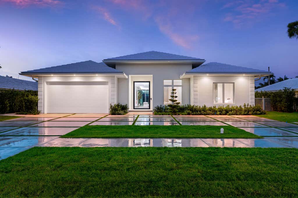 Photo of 610 JUNEBERRY Court, Boca Raton, FL 33486 (MLS # B26068585)