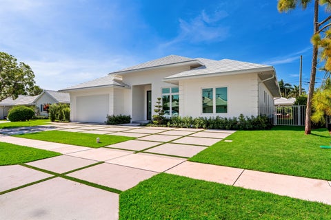 Tiny photo for 610 JUNEBERRY Court, Boca Raton, FL 33486 (MLS # B26068585)