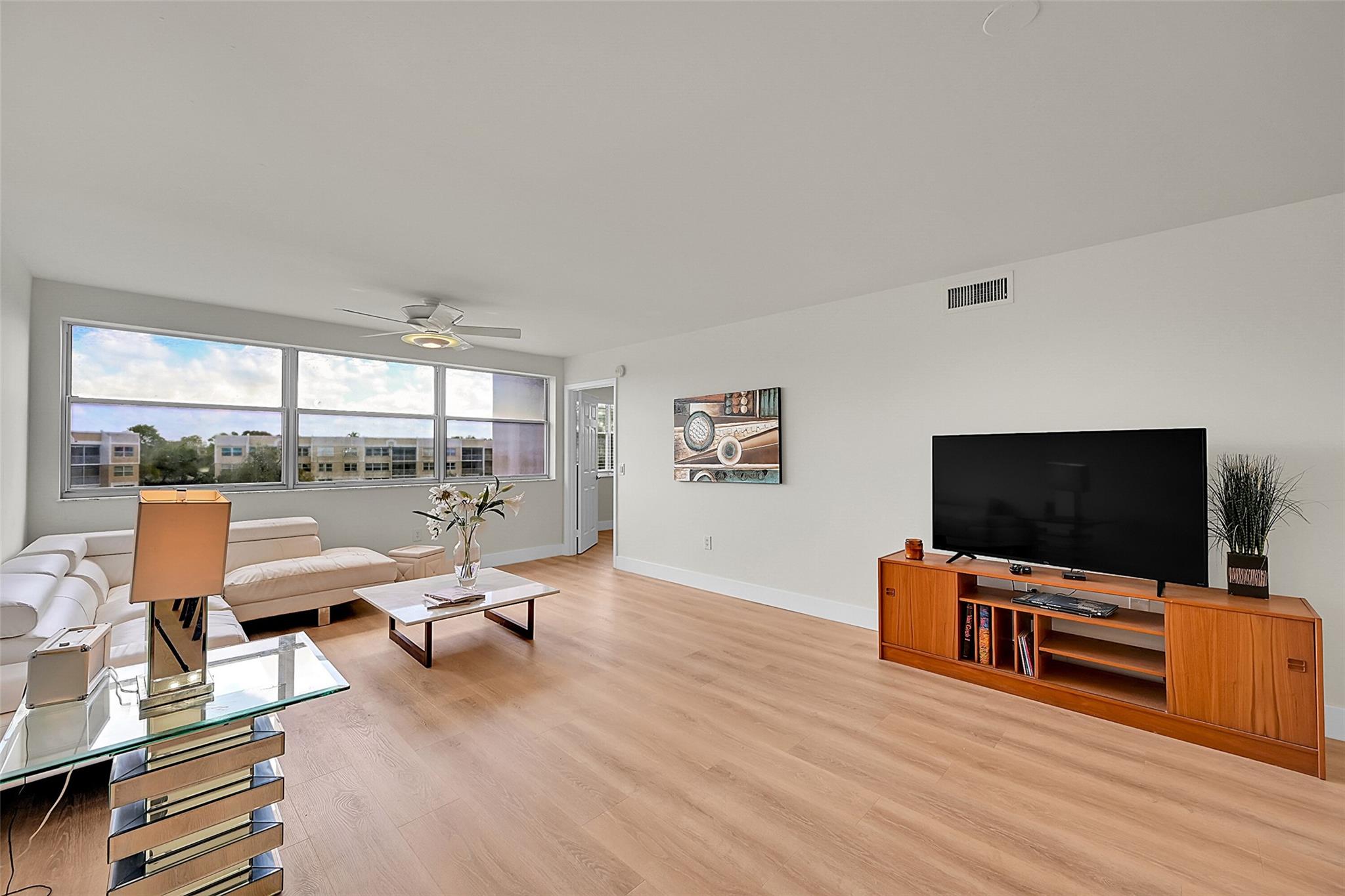 Sunris Lakes Phase IV - Residential