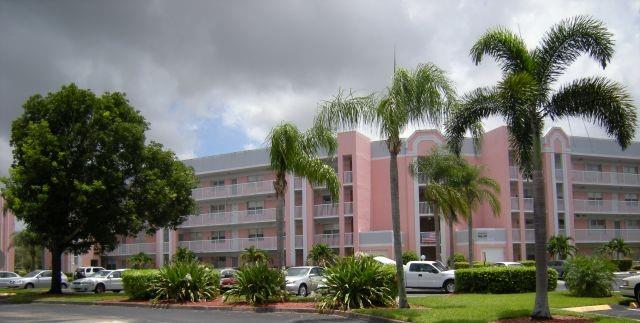 Sunris Lakes Phase IV - Residential