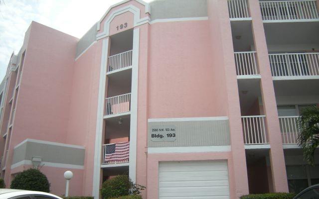 Sunris Lakes Phase IV - Residential