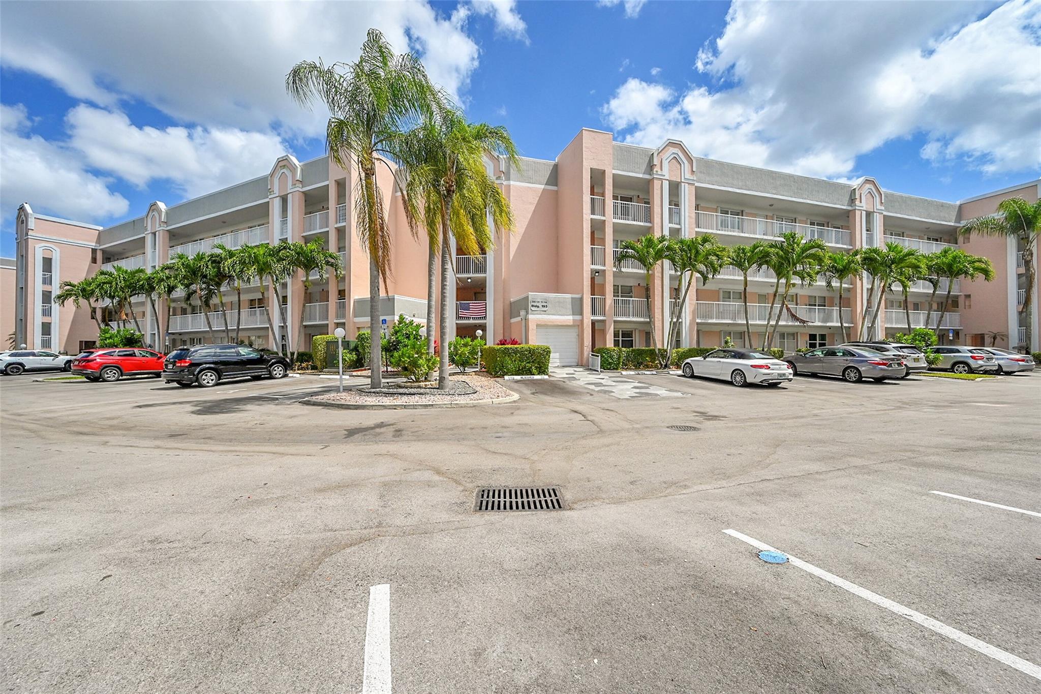 Sunris Lakes Phase IV - Residential
