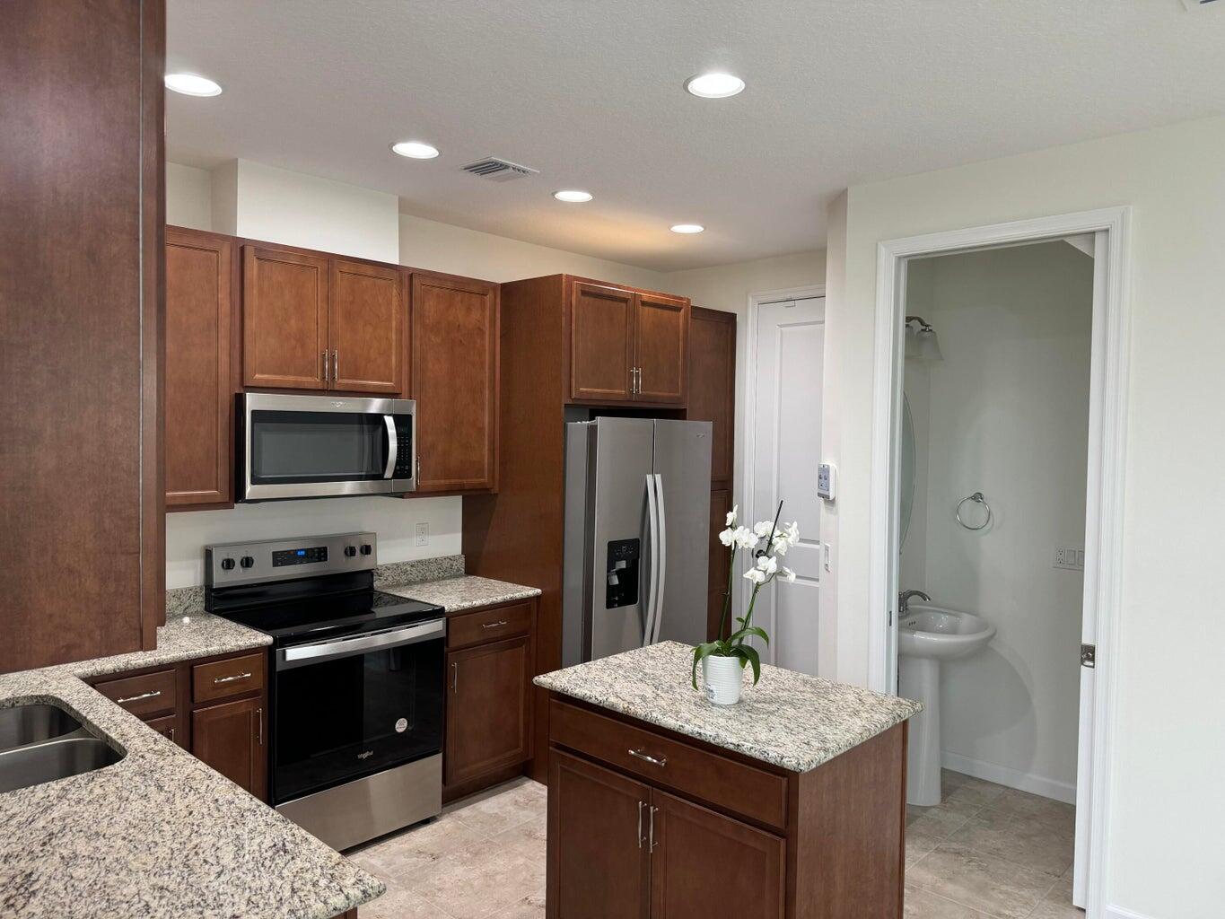 CROSSINGS OF WESTLAKE - Residential Lease