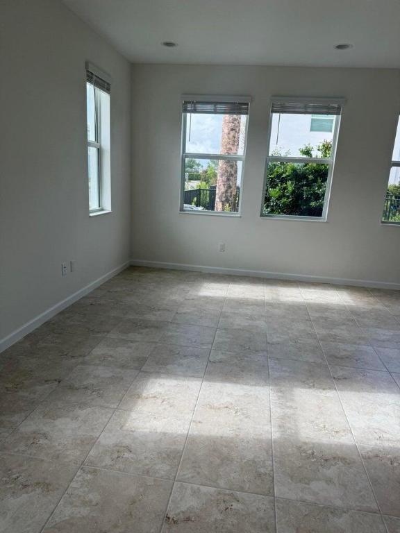 CROSSINGS OF WESTLAKE - Residential Lease