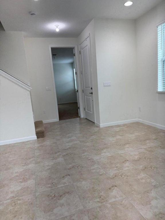 CROSSINGS OF WESTLAKE - Residential Lease