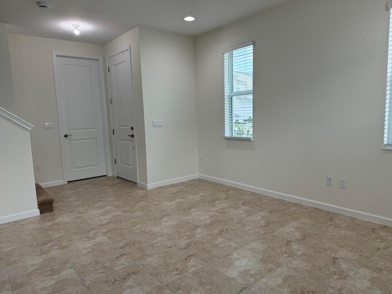 CROSSINGS OF WESTLAKE - Residential Lease