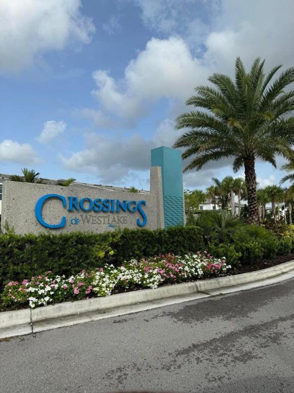 CROSSINGS OF WESTLAKE - Residential Lease