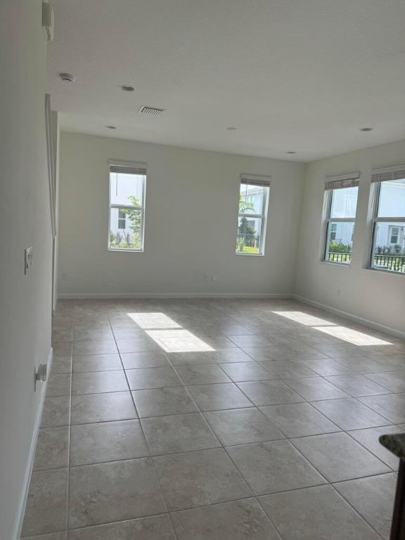 CROSSINGS OF WESTLAKE - Residential Lease