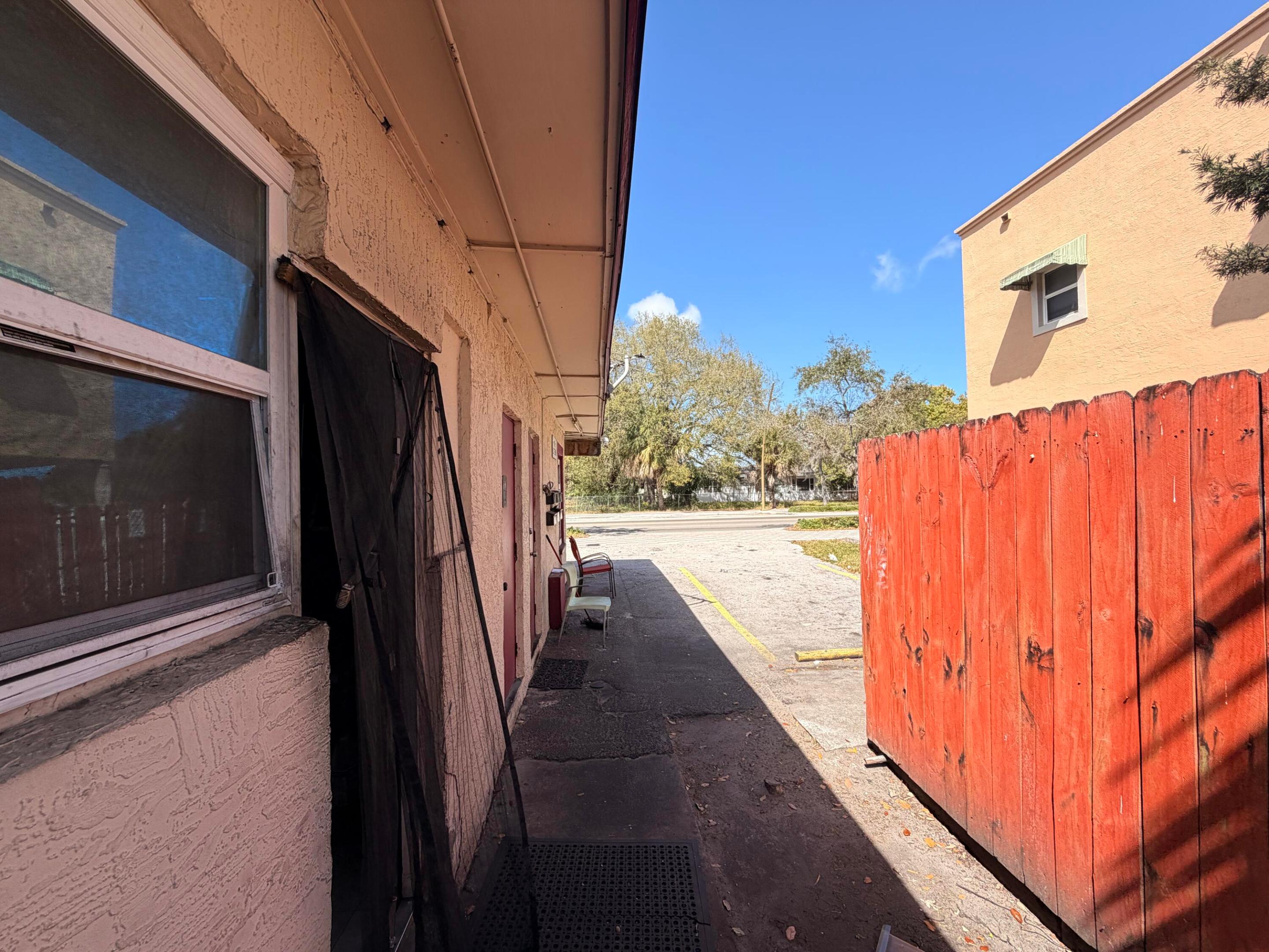 DORSEY PARK - Residential Lease